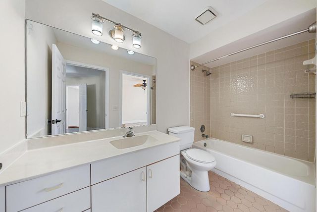 13290 Saint Tropez Circle, Palm Beach Gardens, FL 33410