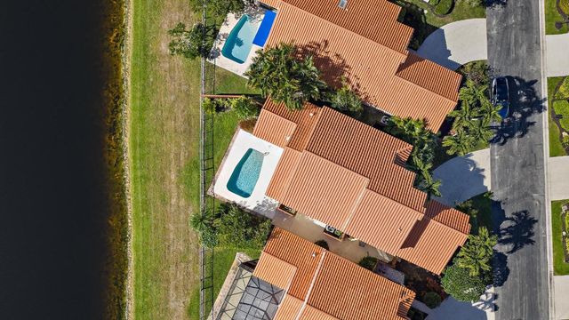 13290 Saint Tropez Circle, Palm Beach Gardens, FL 33410