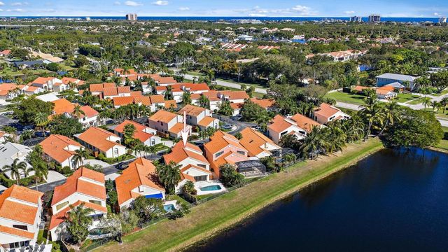 13290 Saint Tropez Circle, Palm Beach Gardens, FL 33410