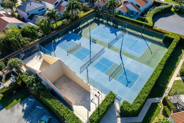 13290 Saint Tropez Circle, Palm Beach Gardens, FL 33410