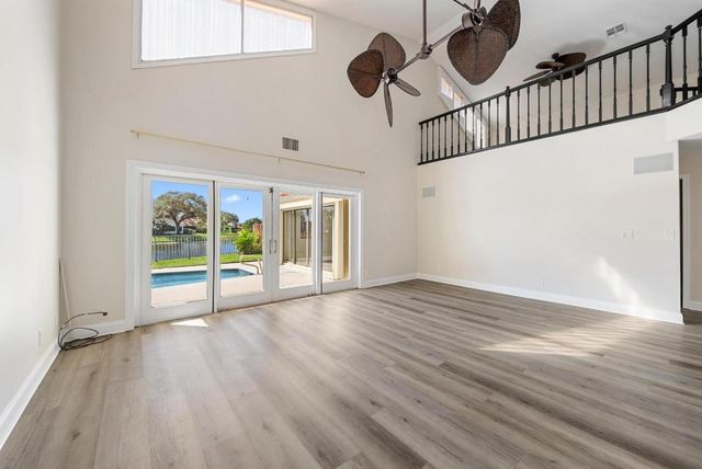 13290 Saint Tropez Circle, Palm Beach Gardens, FL 33410