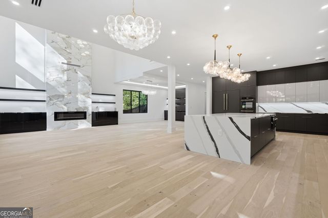 1343 Merry Lane NE, Atlanta, GA 30329