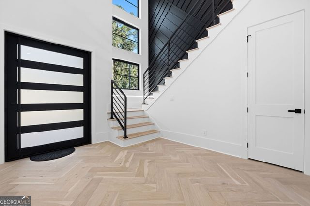 1343 Merry Lane NE, Atlanta, GA 30329