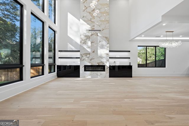 1343 Merry Lane NE, Atlanta, GA 30329