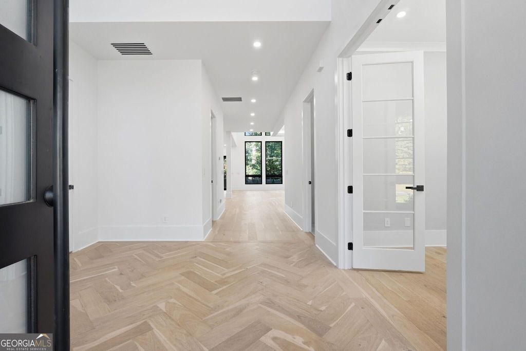 1343 Merry Lane NE, Atlanta, GA 30329 — photo 5