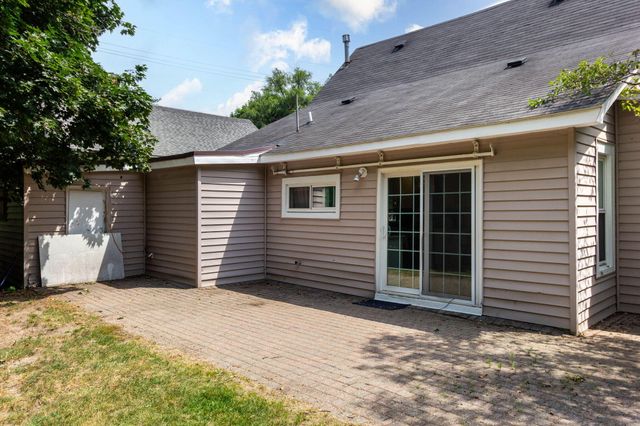 65 Pleasant Street, Oxford Vllg, MI 48371