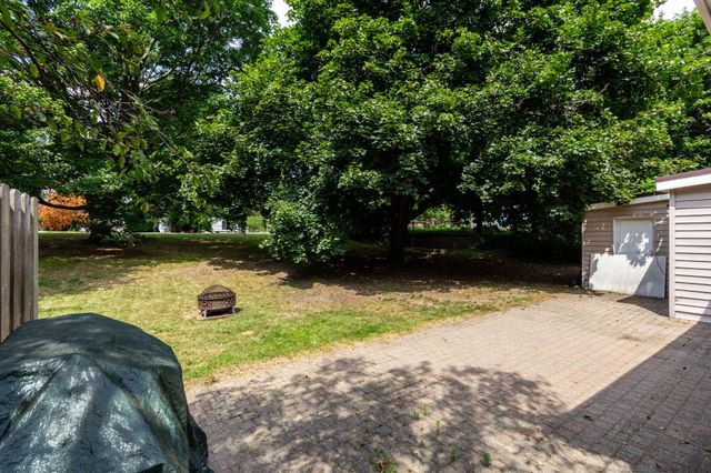 65 Pleasant Street, Oxford Vllg, MI 48371