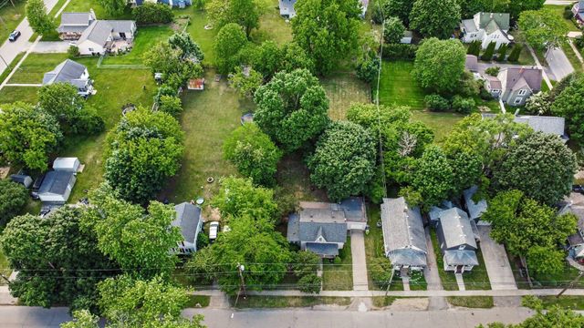 65 Pleasant Street, Oxford Vllg, MI 48371