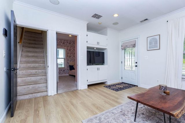 65 Pleasant Street, Oxford Vllg, MI 48371