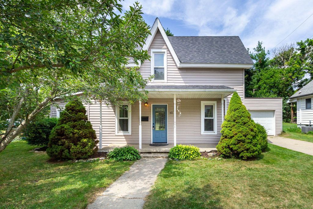 65 Pleasant Street, Oxford Vllg, MI 48371
