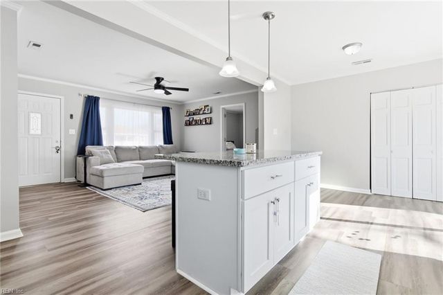 199 Ridgewood PW, Newport News, VA 23608