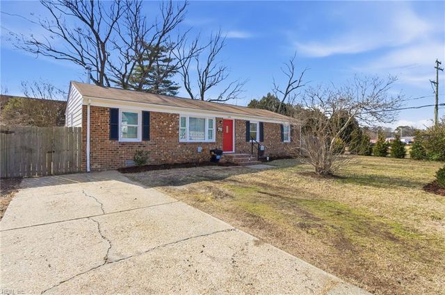 199 Ridgewood PW, Newport News, VA 23608