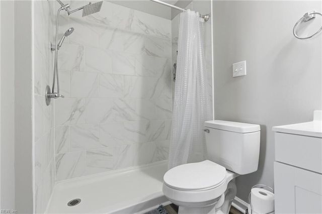 199 Ridgewood PW, Newport News, VA 23608