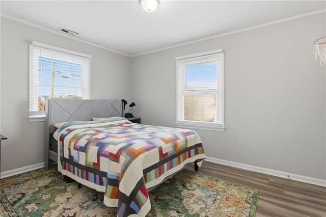 199 Ridgewood PW, Newport News, VA 23608