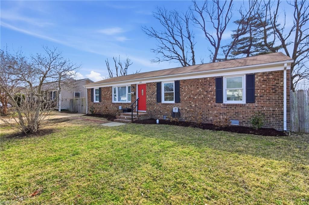 199 Ridgewood PW, Newport News, VA 23608