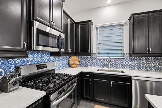 2007 Tarfite Place W, Houston, TX 77077