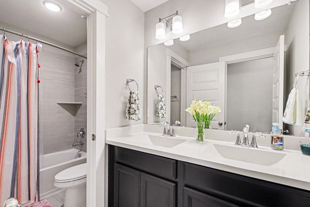 2007 Tarfite Place W, Houston, TX 77077