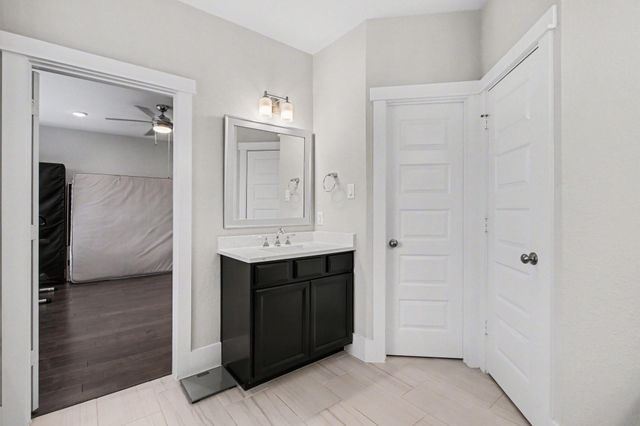 2007 Tarfite Place W, Houston, TX 77077