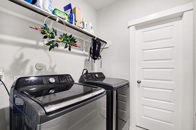 2007 Tarfite Place W, Houston, TX 77077