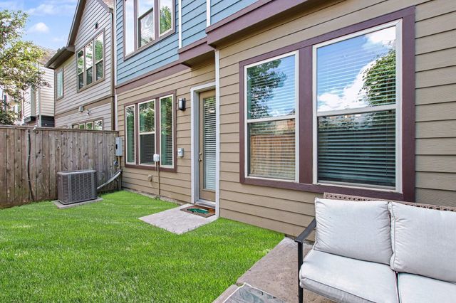 2007 Tarfite Place W, Houston, TX 77077