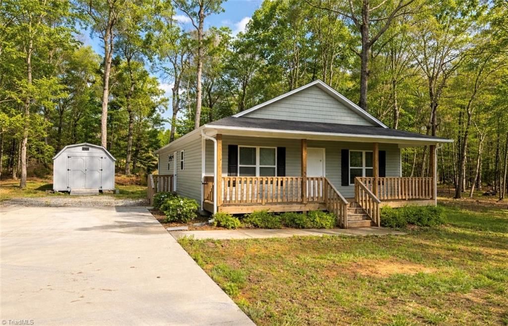 831 Briggs Road, Lexington, NC 27292