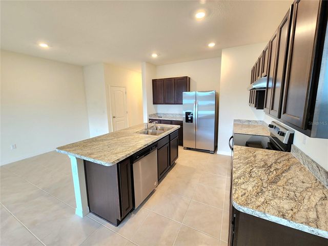 1141 BLUE JAY DRIVE, Davenport, FL 33837