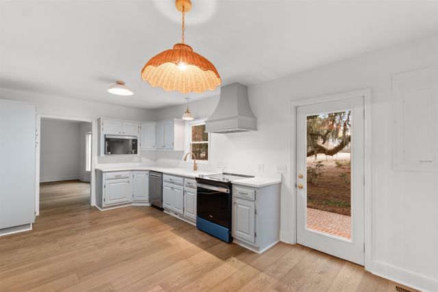 341 Wraggs Ferry Rd., Georgetown, SC 29440