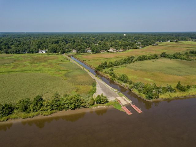 341 Wraggs Ferry Rd., Georgetown, SC 29440