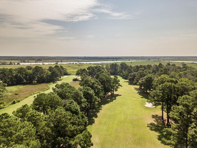 341 Wraggs Ferry Rd., Georgetown, SC 29440