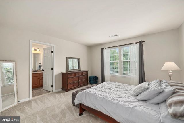 4954 PEBBLE RUN RD, Warrenton, VA 20187