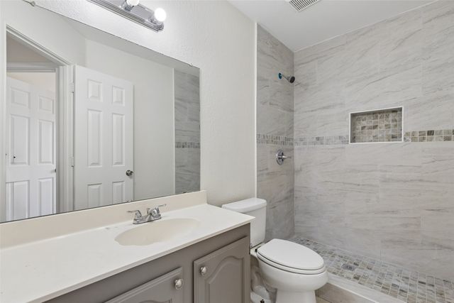 1604 Bennington Drive, Carrollton, TX 75007