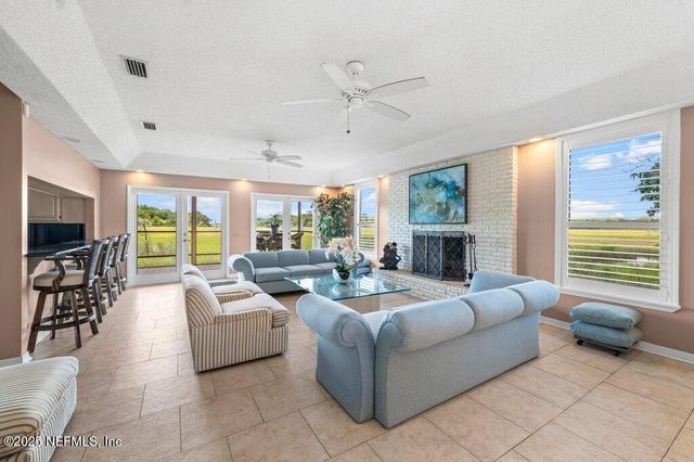 2010 SHADOW Lane, Neptune Beach, FL 32266