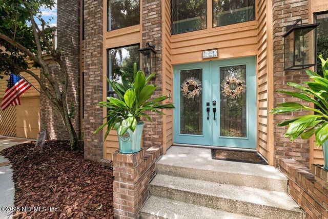 2010 SHADOW Lane, Neptune Beach, FL 32266