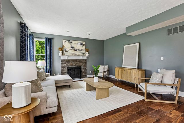 20130 Country Lake Boulevard, Noblesville, IN 46062