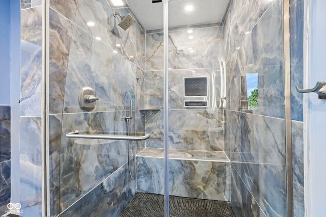 20130 Country Lake Boulevard, Noblesville, IN 46062