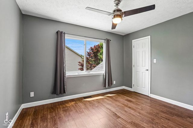20130 Country Lake Boulevard, Noblesville, IN 46062