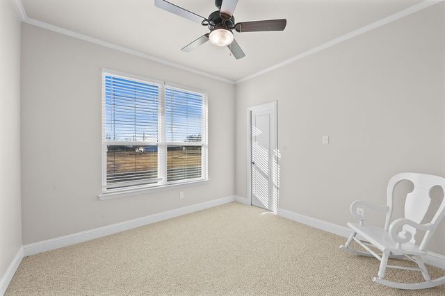 605 E Godley Avenue, Godley, TX 76044