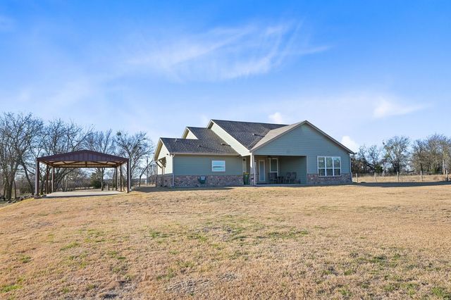 605 E Godley Avenue, Godley, TX 76044