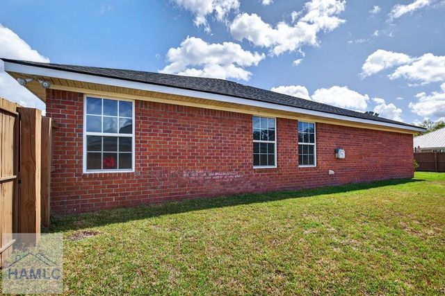 116 Manchester Court, Midway, GA 31320