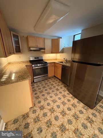 423 SPRUCE ST, Philadelphia, PA 19106