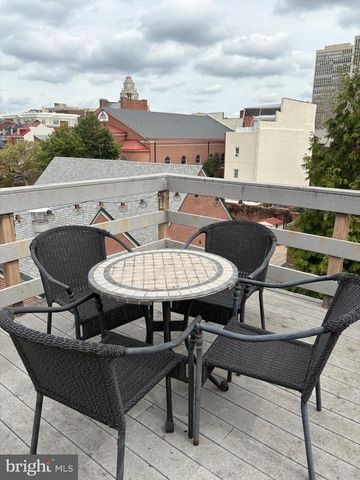 423 SPRUCE ST, Philadelphia, PA 19106