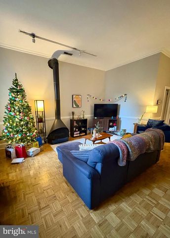 423 SPRUCE ST, Philadelphia, PA 19106