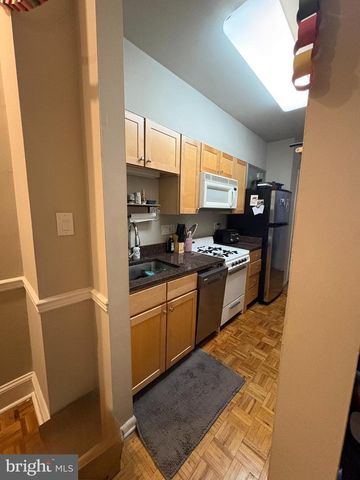 423 SPRUCE ST, Philadelphia, PA 19106