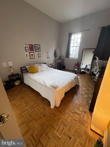 423 SPRUCE ST, Philadelphia, PA 19106