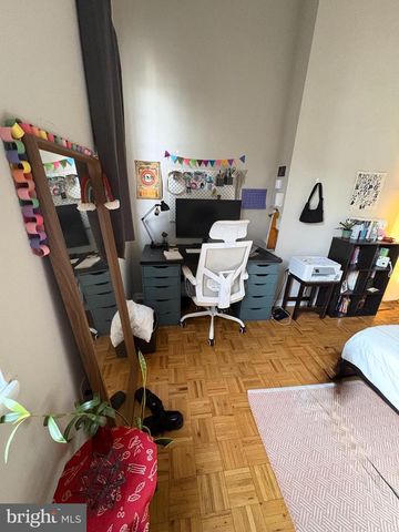 423 SPRUCE ST, Philadelphia, PA 19106