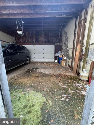 423 SPRUCE ST, Philadelphia, PA 19106