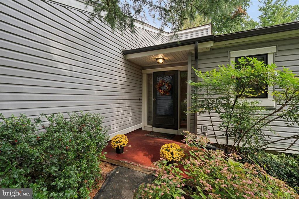141 CHANDLER DR, West Chester, PA 19380