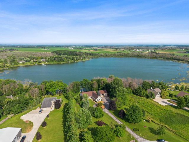 789 S NEUMEYER LANE, Brillion, WI 54110