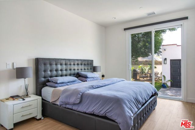 3763 S Gramercy Place, Los Angeles, CA 90018