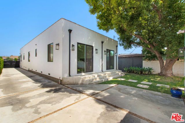3763 S Gramercy Place, Los Angeles, CA 90018